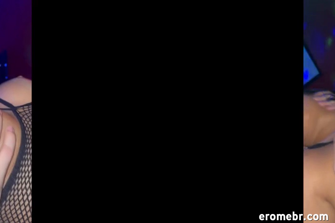 Ayarla Souza Mansao Maromba sendo masturbada