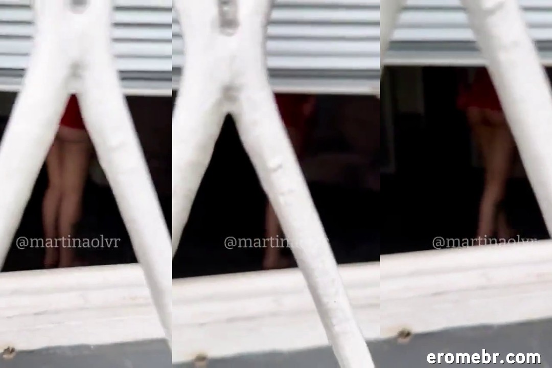 Martina Olvr nude sendo flagrada masturbando a buceta