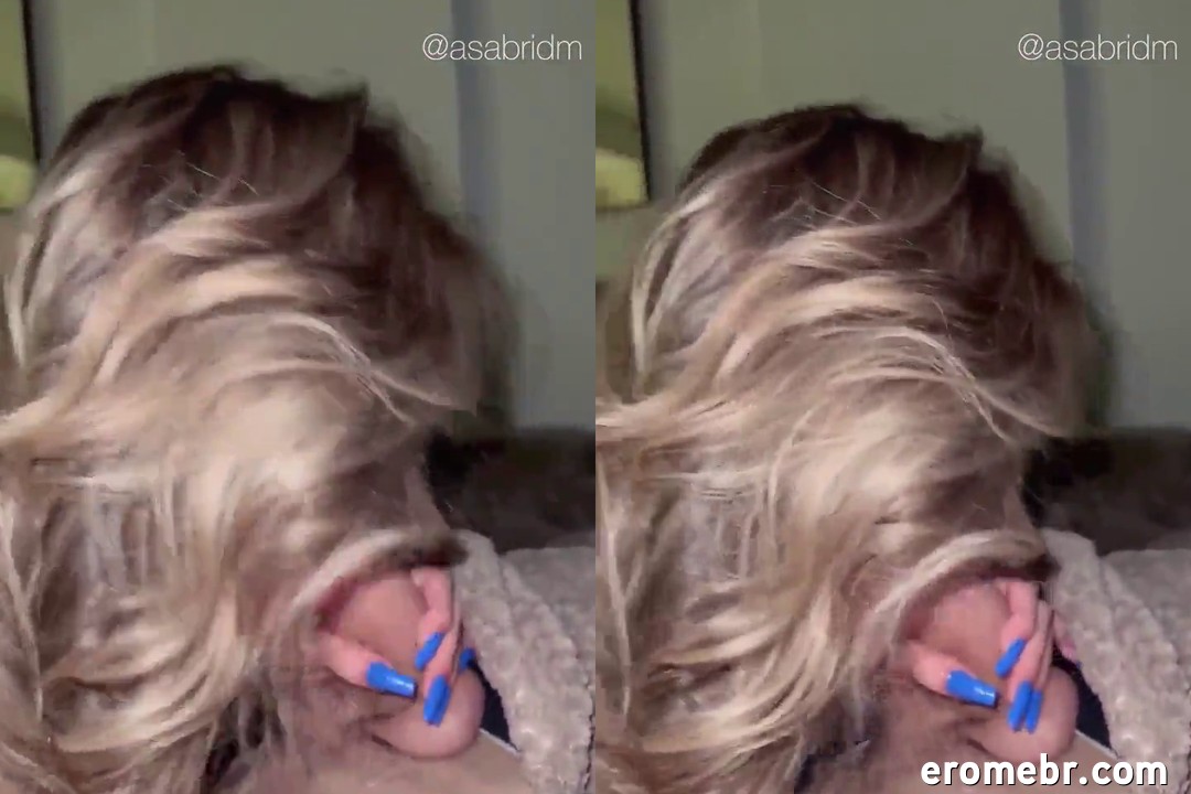 Sabrina de Martini sexo arreganhada de quatro